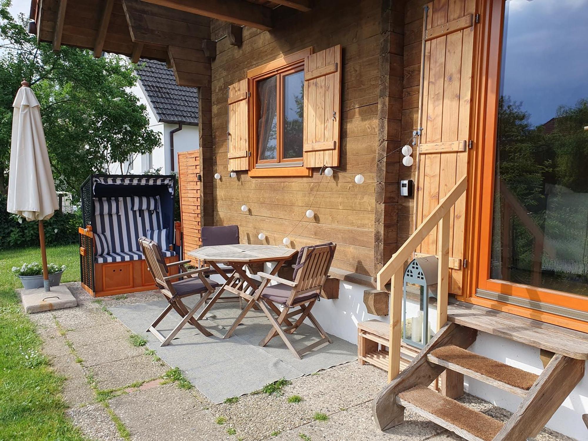 Helle Und Idyllische 2 Zimmer Wohnung Am Rande Von Berlin Exterior photo